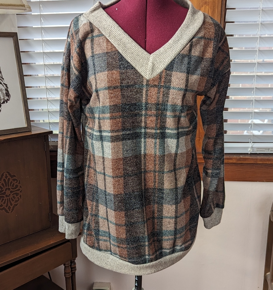 Like new Heimish top